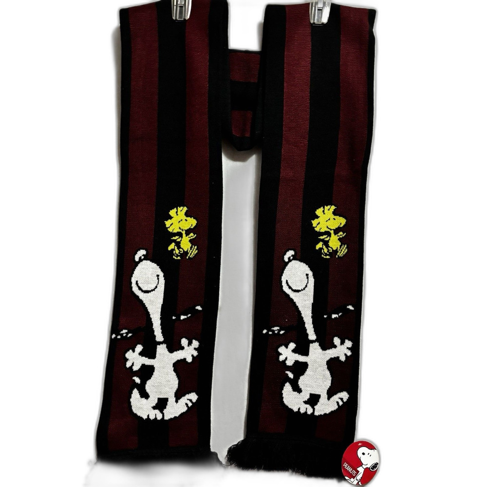 Urban Outfitters Peanuts Snoopy Woodstock Striped Scarf Burgundy Black NWT